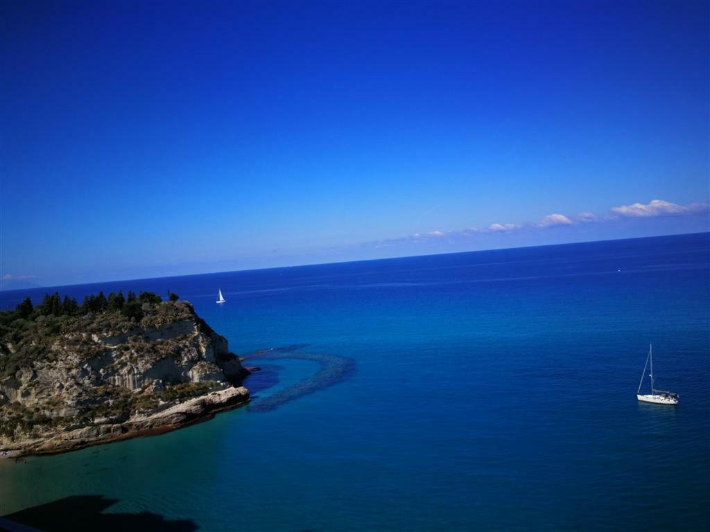 Isola Bella Sea-View Apartment Tropea Εξωτερικό φωτογραφία